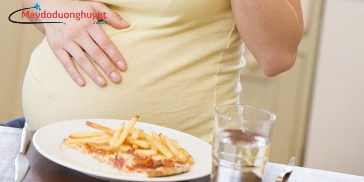 Người bị tiểu đường thai kỳ không nên ăn đồ chiên