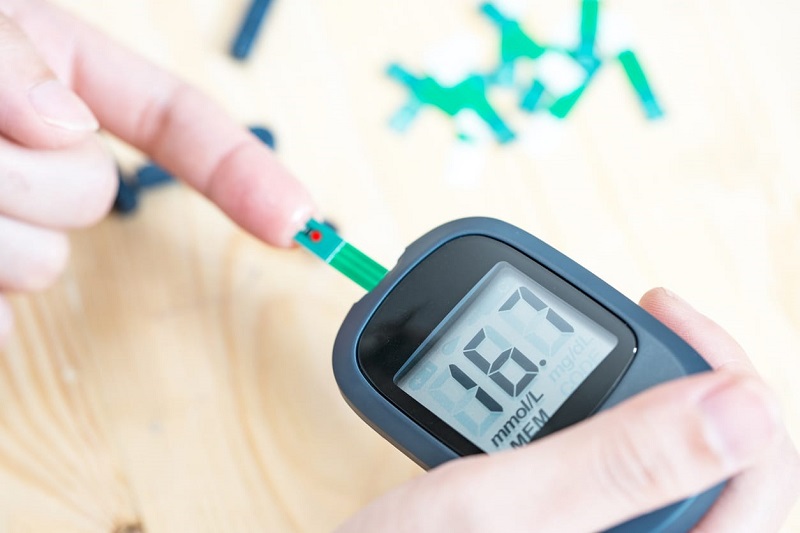 Tìm hiểu về các loại máy đo đường huyết cho gia đình