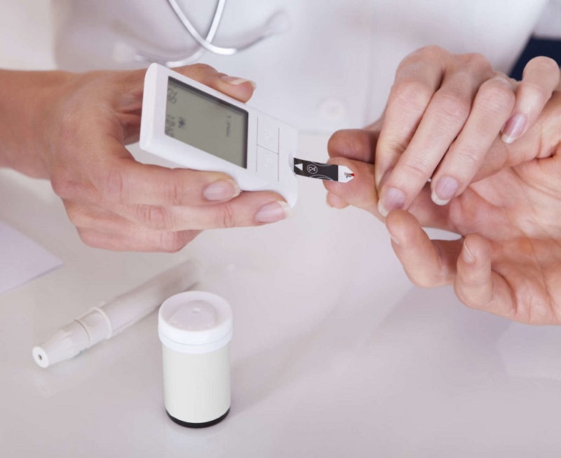 7 bước dùng máy đo đường huyết đơn giản tại nhà